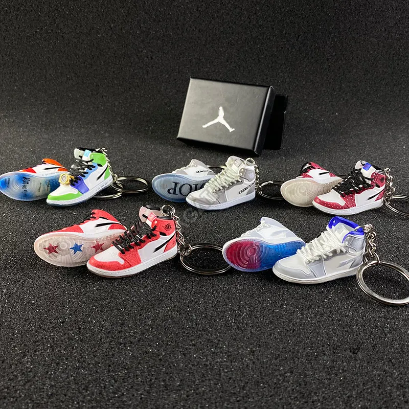 luxury tennis printed plastic cartoon sports charms running accessories wholesale mini sneaker keyrings shoe keychain with box