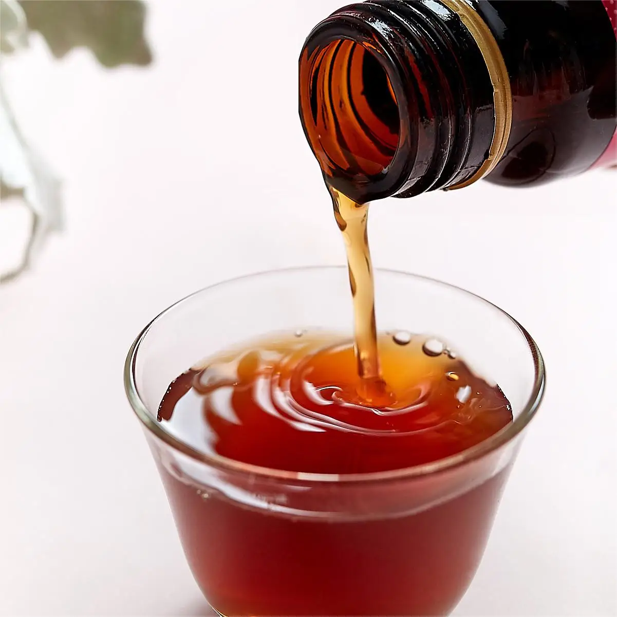 Factory Supplier Collagen Peptide Bottle Drink instant drinks Liquid Beverage Good Skin firmness and fair skin for woman