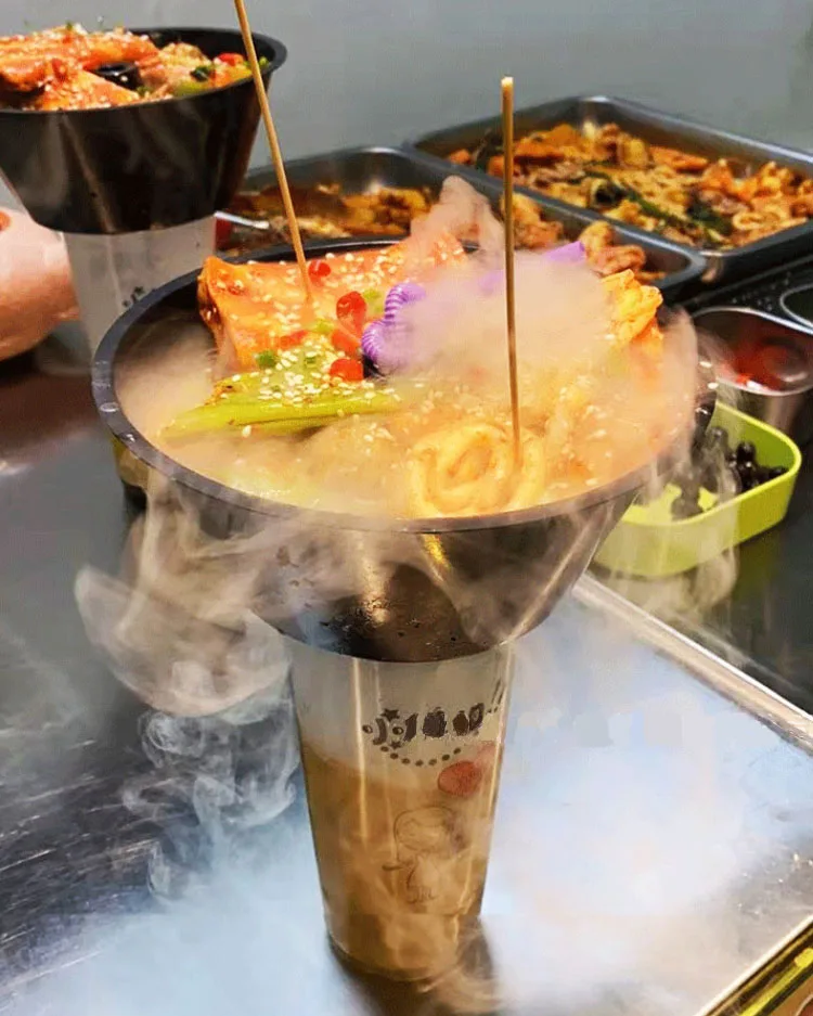 Chinese Moving Hot Pot 700ml Fried Chicken Snack Bowls Milky Tea Cups Fruit Salad Trays Popcorn Takeaway Chips Containers