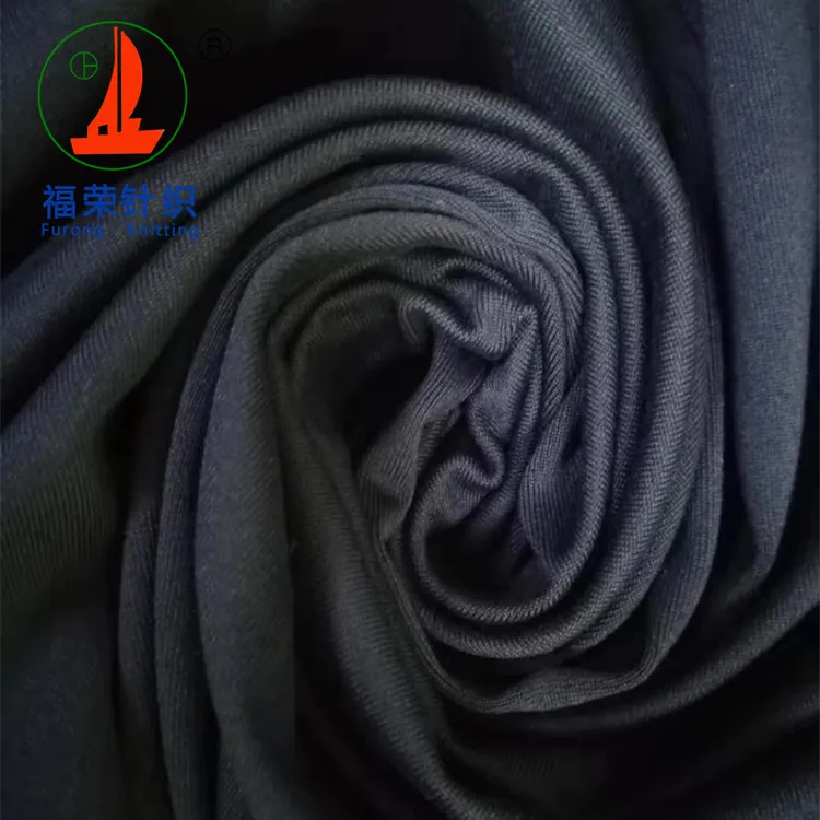 Леггинсы и капри из 86% полиэстера, 14% спандекса, хлопка