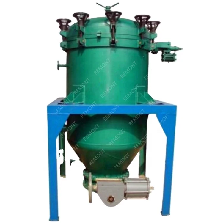 Biological sludge leaf filter for edible oil