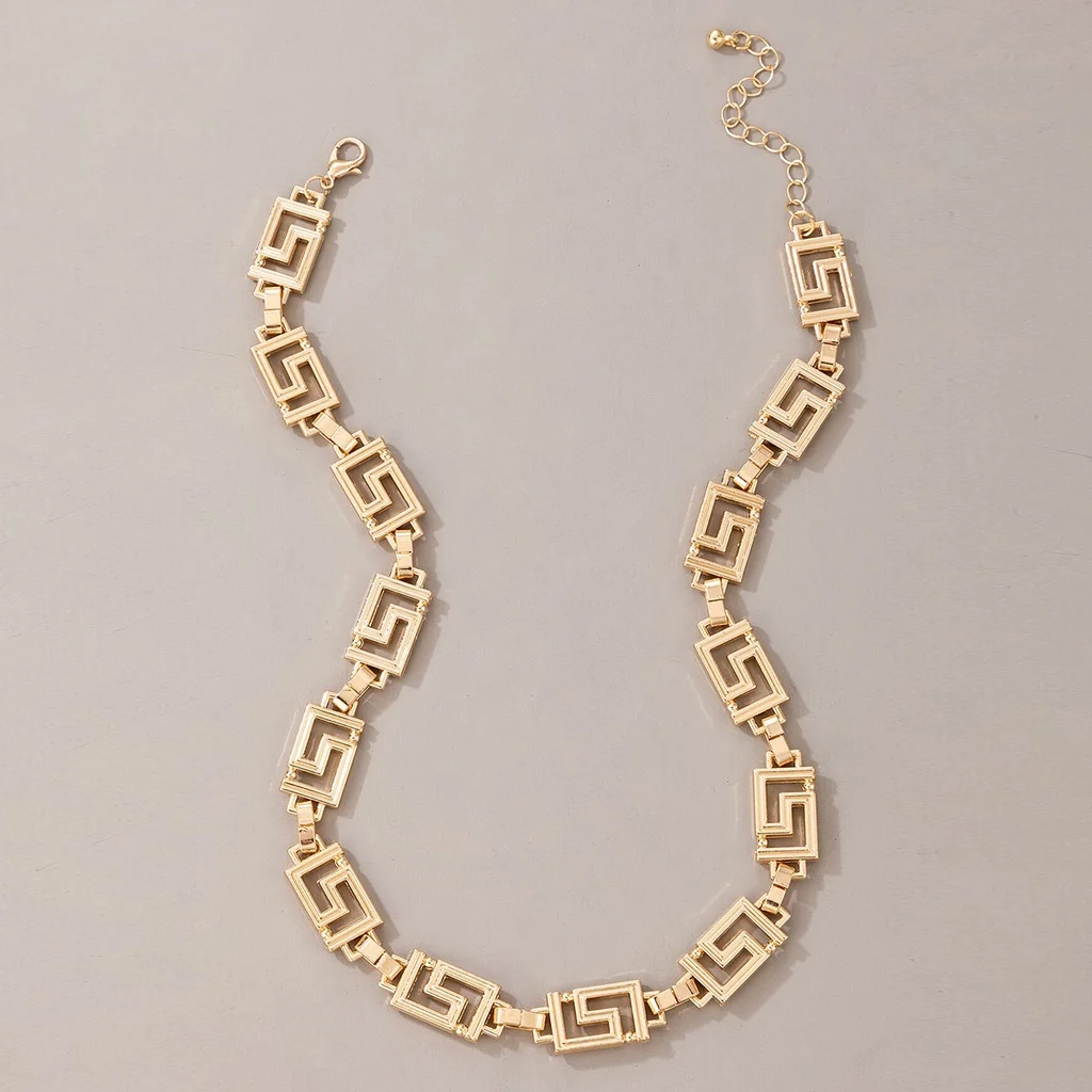 New Fashion Maze Single Choker Necklace for Women Retro Exaggerated Geometric Clavicle Chain Necklaces Jewelry Gift