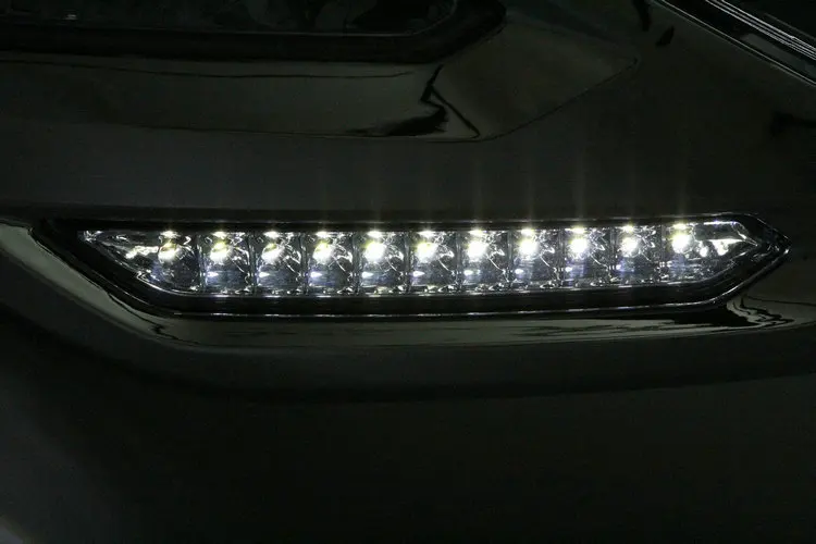 HC-B-1451 Marcopolo Bus Good Quality And Hot Sale Head Lamp Sell 12V 24V Bus LED Head Lamp_16
