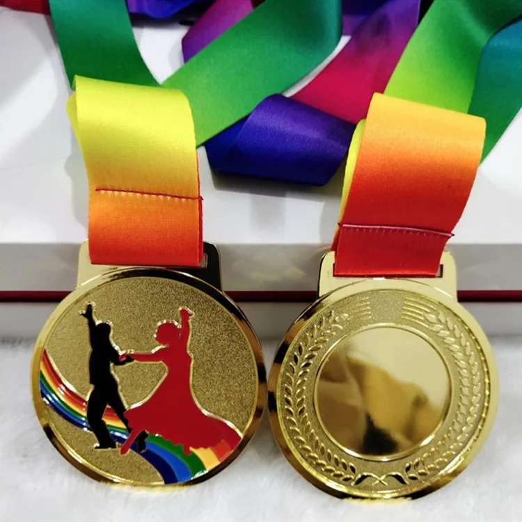 China Manufacturer 3D Design Your Own Zinc Alloy Gold Marathon Custom Metal Medal With Lanyard folk crafts