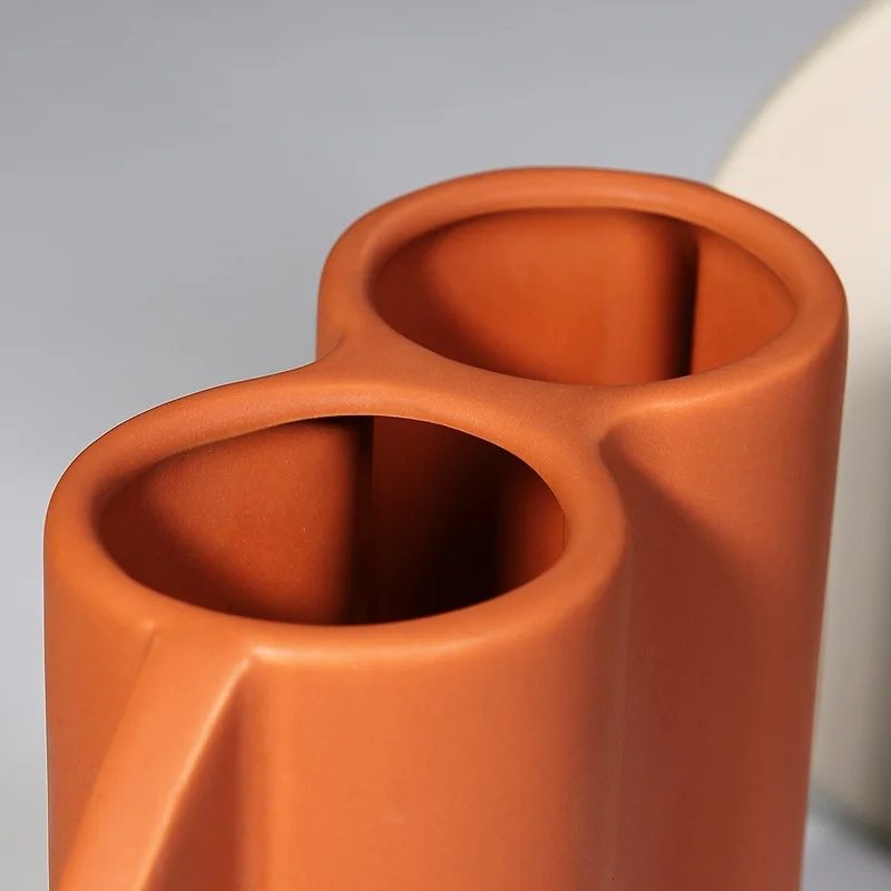 ins Nordic style creative ceramic decorative vase Designer art dried flower arrangement flower arrangement handicraft ornaments