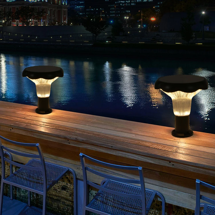 
OEM Top Quality Outdoor Courtyard IP65 Waterproof 30 Watt Solar Led Pillar Lamp 