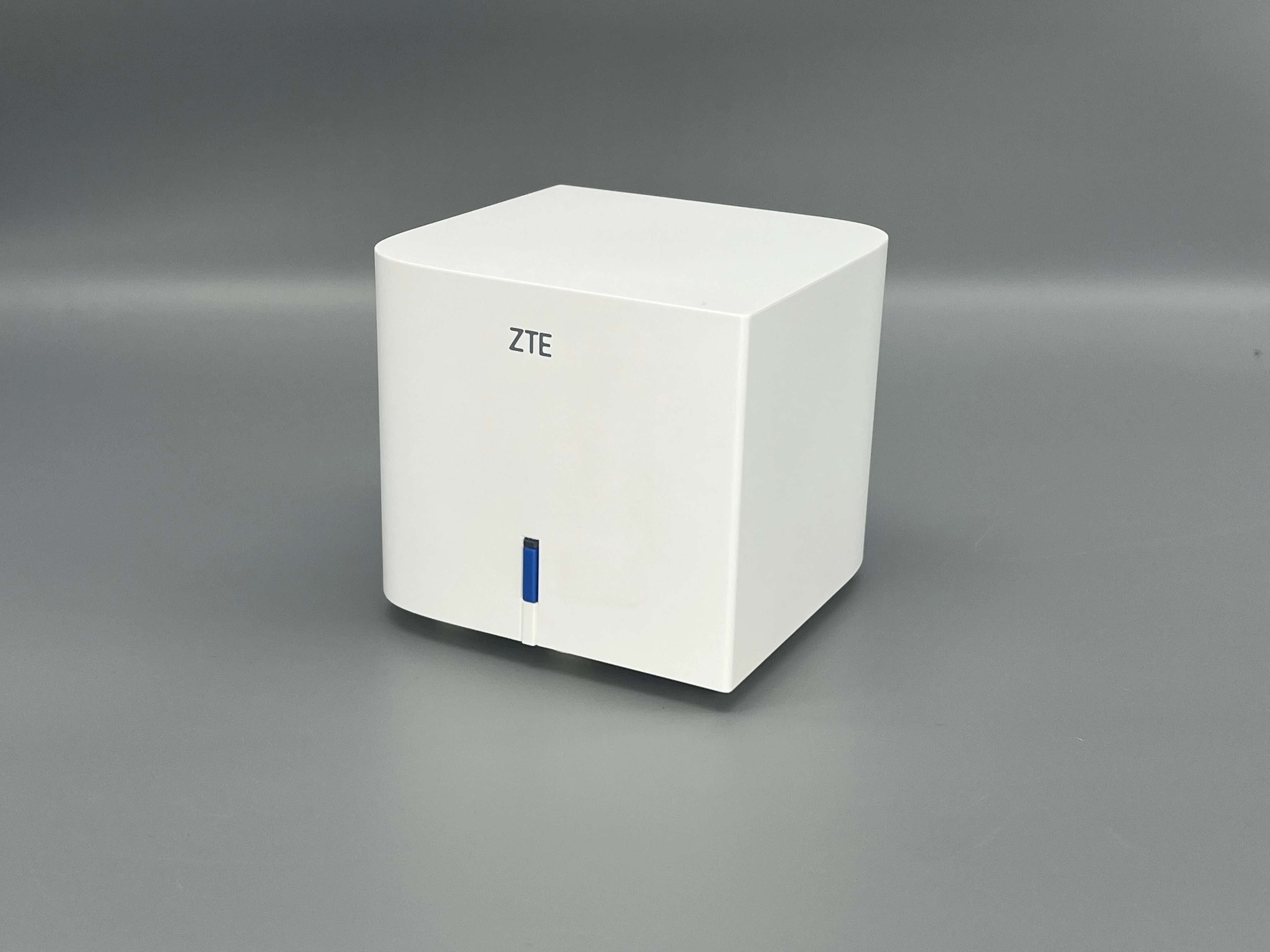 New ZXHN H196A AC1200 gigabit dual band 1GE WAN+2GE LAN Mesh fiber FTTH wifi routers Compatible with ZTE OLT ONU