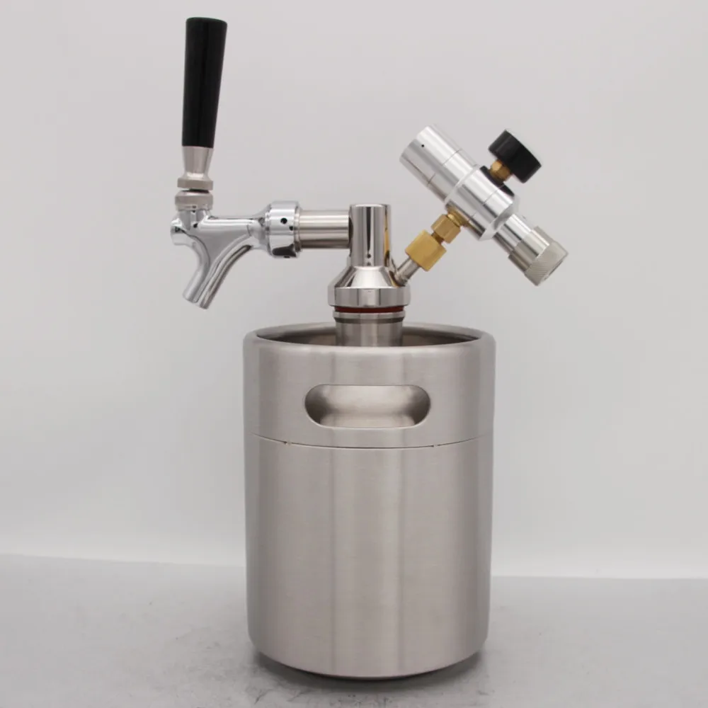 Лидер продаж на Amazon, Черный Автоматический Дозатор для пива на 5 л, минибочка с краном, газовый регулятор 3/8 дюйма, настольный дозатор для пива и питья