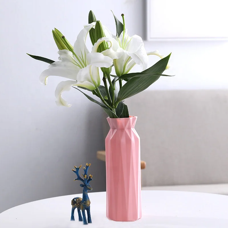 Wholesale white pink flower plastic vase for wedding vase decorative