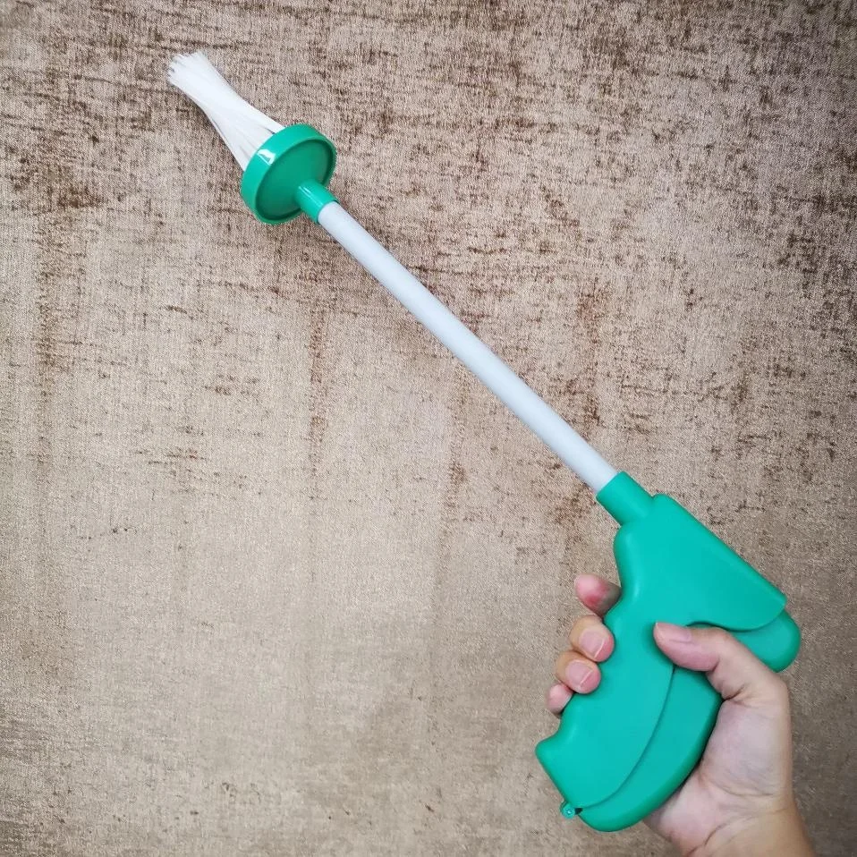 Eco Friend Home Safety Easy Remove Spider Critter Insect Catcher,Critter Catcher Long-Handled Insect Grabber Travel catcher