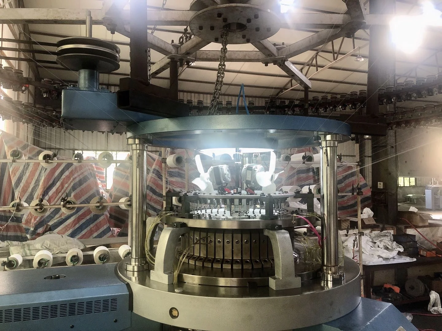 
Vest Knitting Machine Mini Knitting Machine Small Diameter Single Jersey Circular Knitting Machine 