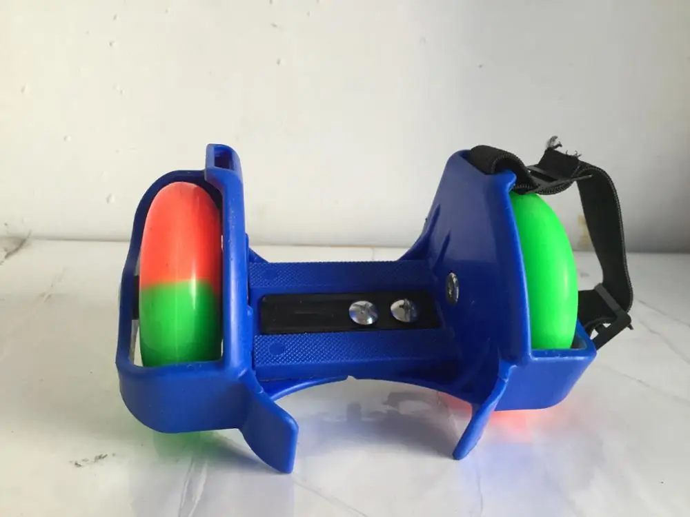 Pink Blue Flashing Roller Skating Shoes Lightweight Detachable Skates