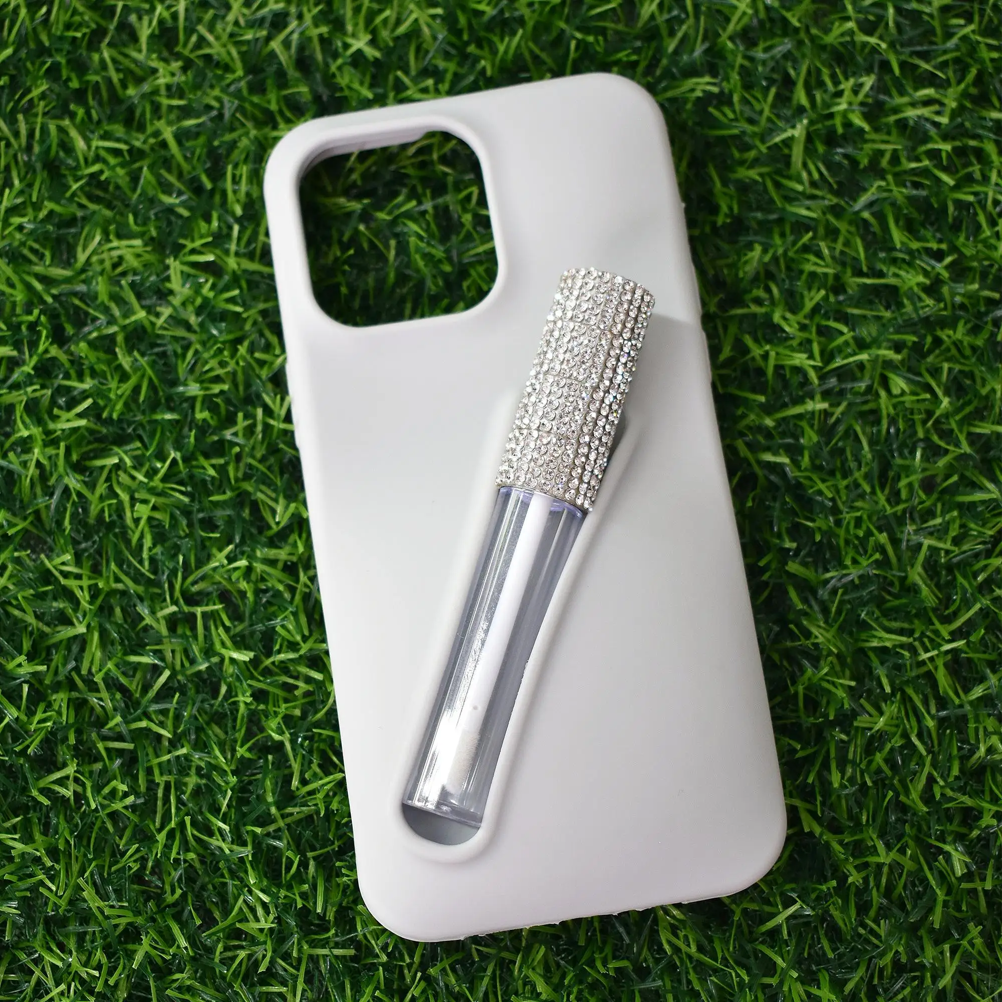 Private Label Phone Case With 10ml Squeeze Lip Gloss Pigmented Plastic Cosmetics Packaging Lip Gloss Tube Peptide Lip Tint