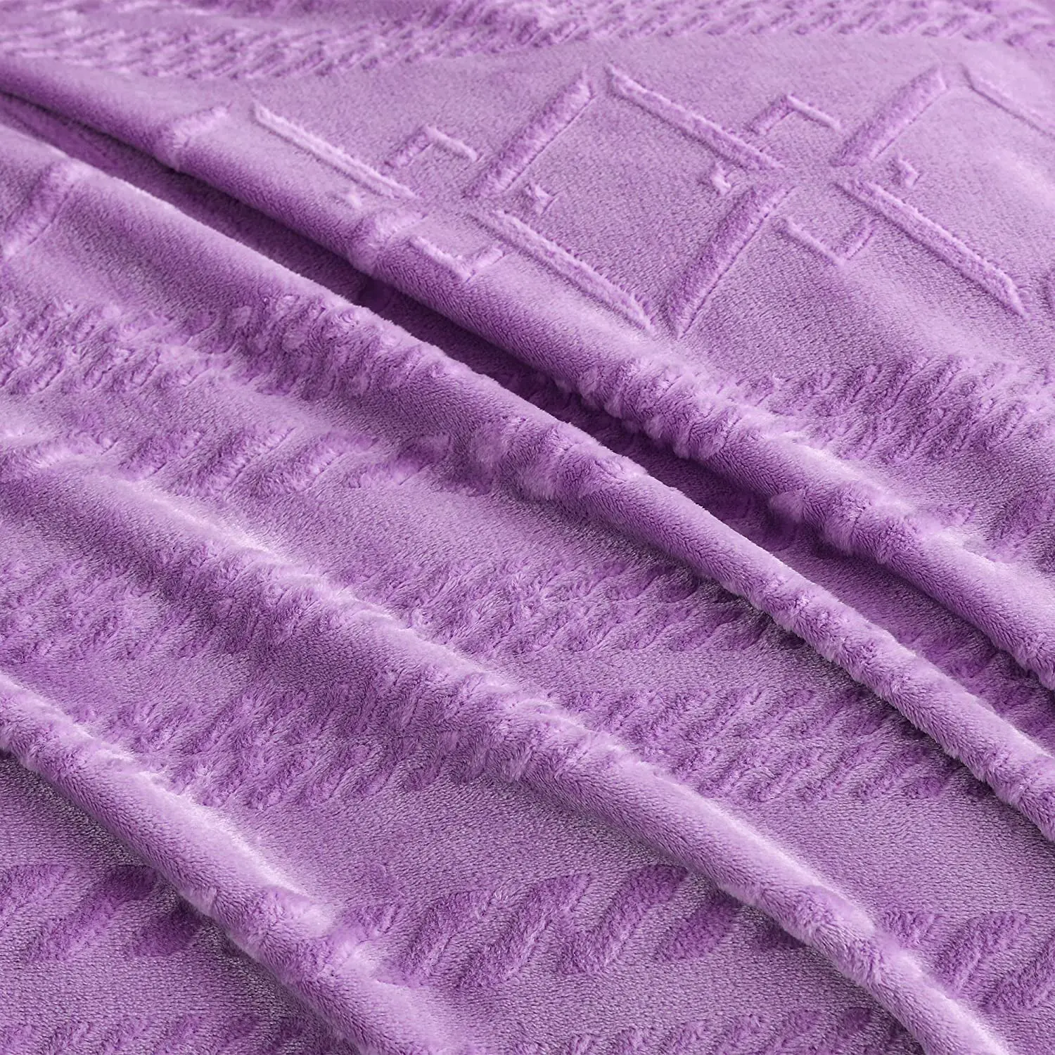 Manufacturers China Geometric Pattern Blanket Double Bed Warming Winter Comforter Blankets