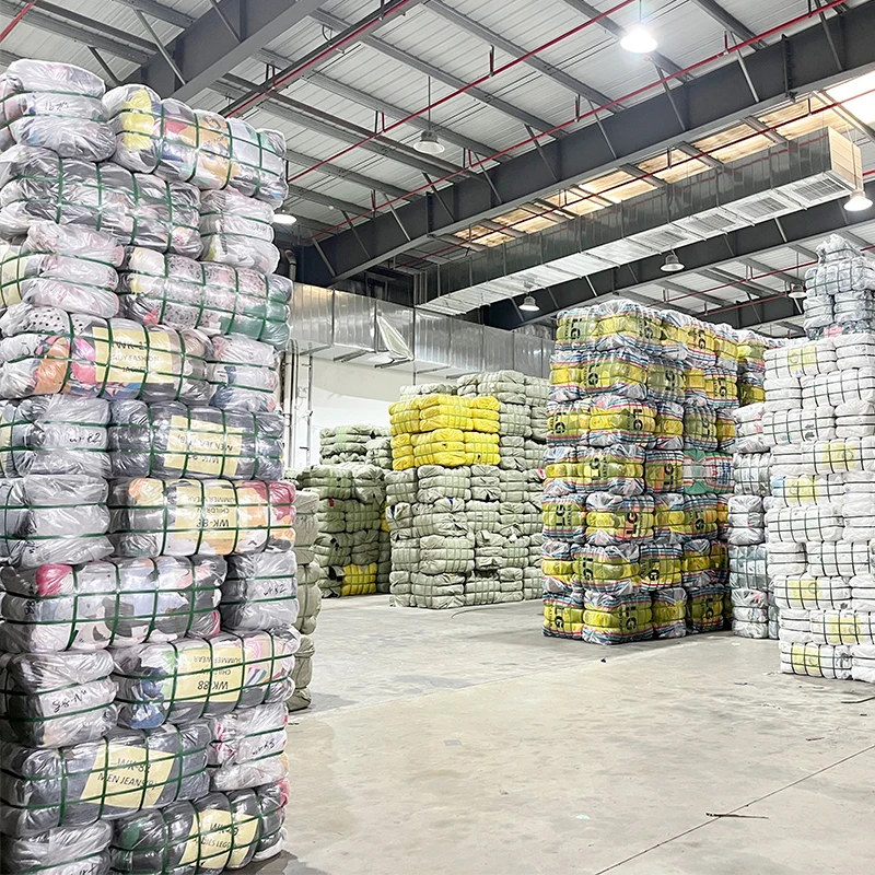 Chinese factory import mixed bales 2nd hand women oversized loose style fastener long trench coat spring used clothes