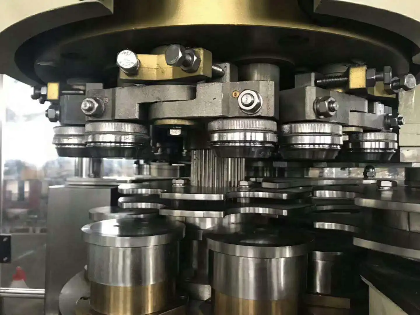 High Quality Pet Bottle Sealing Machine / Canning Seamer Can Sealer for Tin