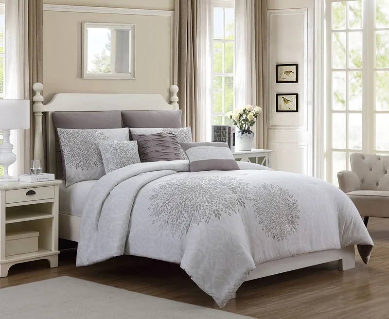 New Design Printing Microfiber Comforter with Pillow Cases and Decorative Pillow High Quality Bed Suite in 2022