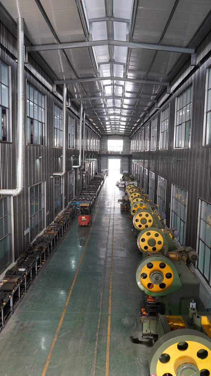 15HP  Wood Chipper Shredder Mini Chipper Shredder Tree Chipper Branch Chipper Industrial Wood Chipper wood crusher shredder