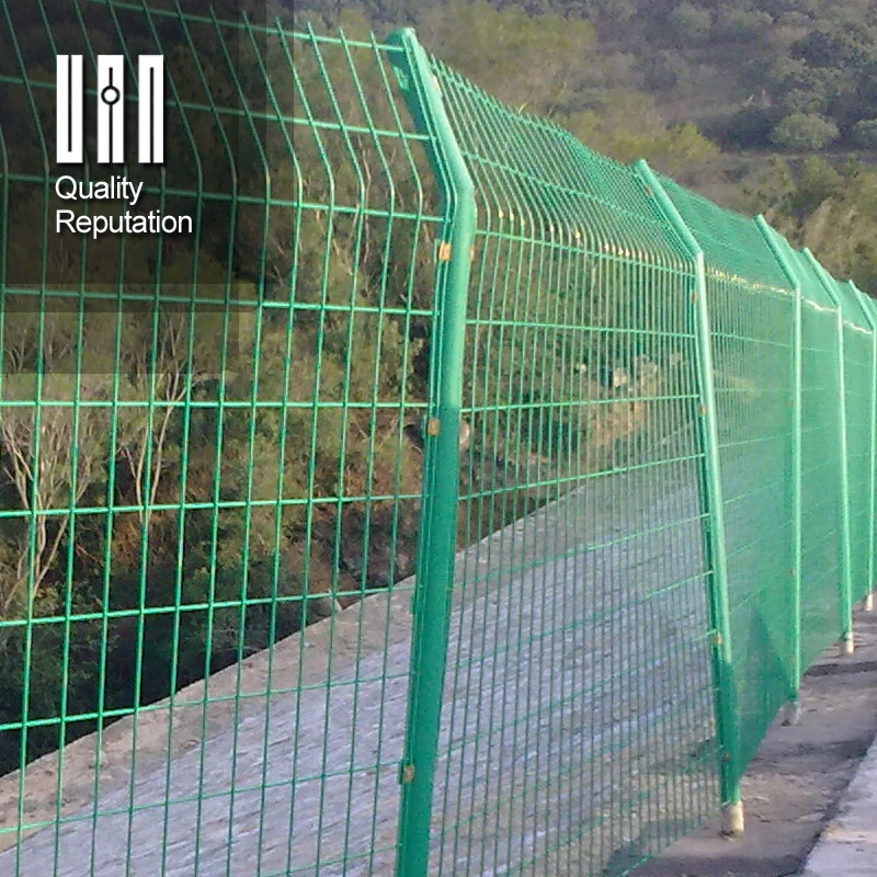 China Factory Seller Welding Coating Green Color 2x2 Galvanized Pvc Coated Welded Wire Mesh