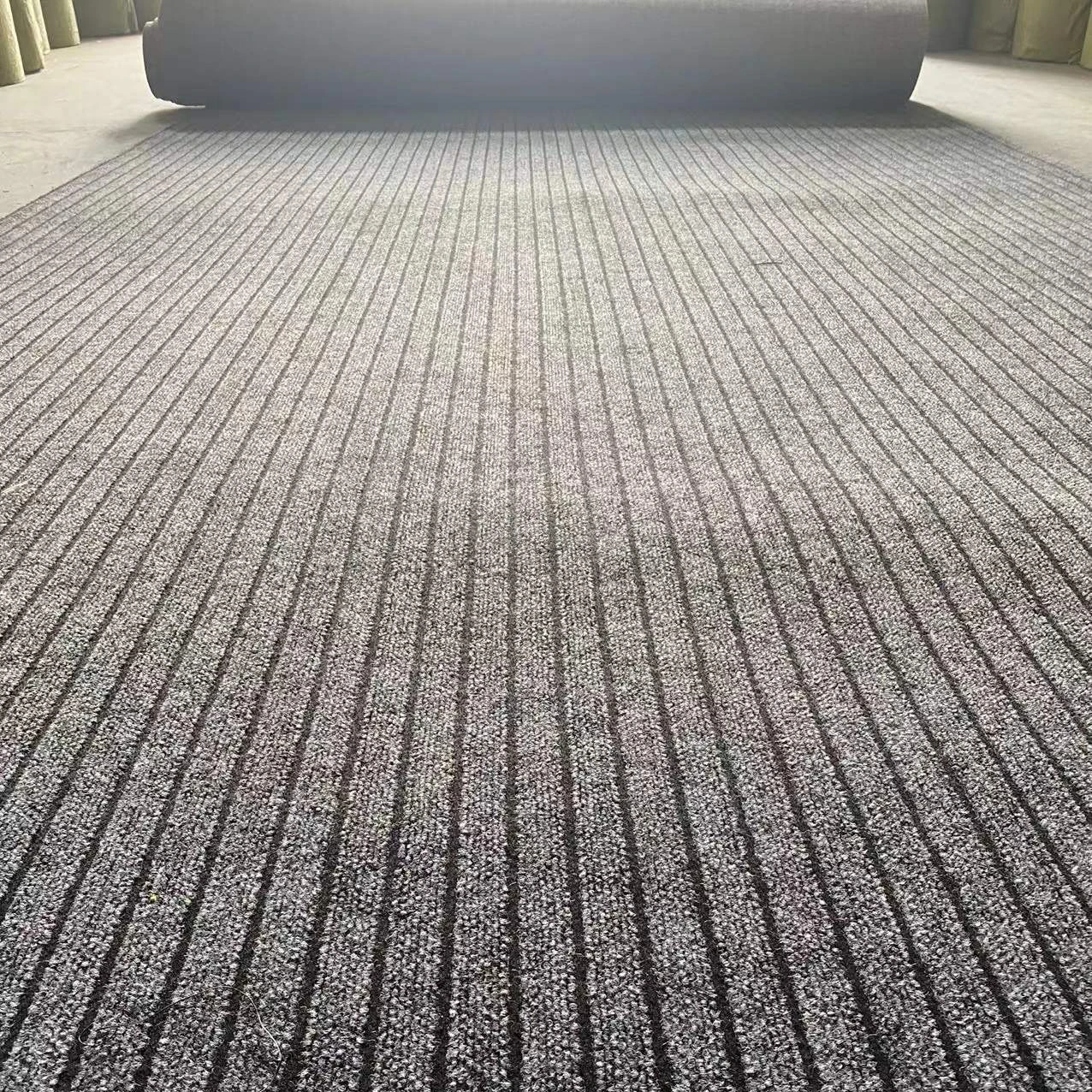 Anti Slip needle punch outdoor  ribbed carpet for chicken living room office shopping mall carpet rolls