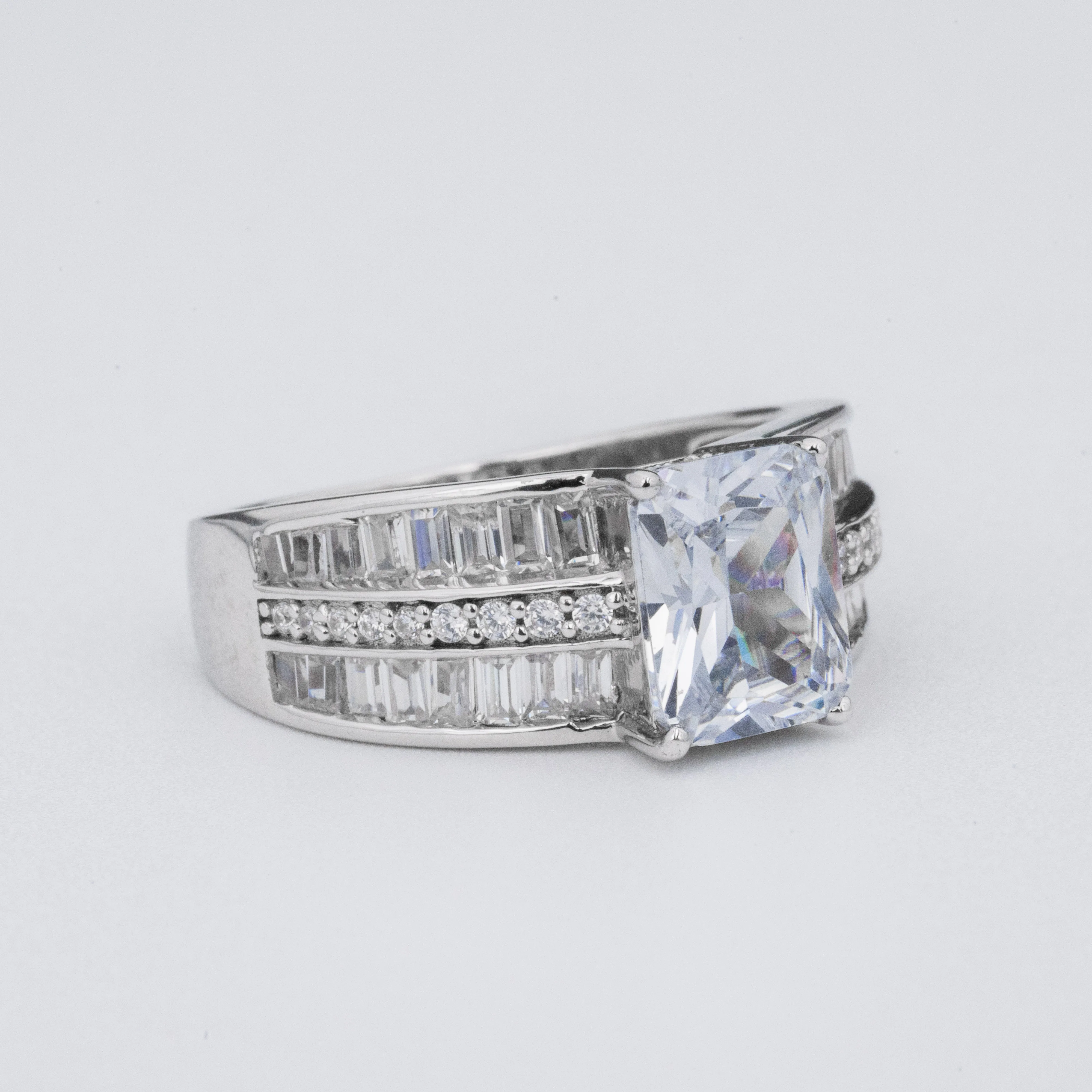 Captivating Brilliance at Affordable Prices Lab Grown Diamond Rings 18k Plated Artificial Diamond Ring