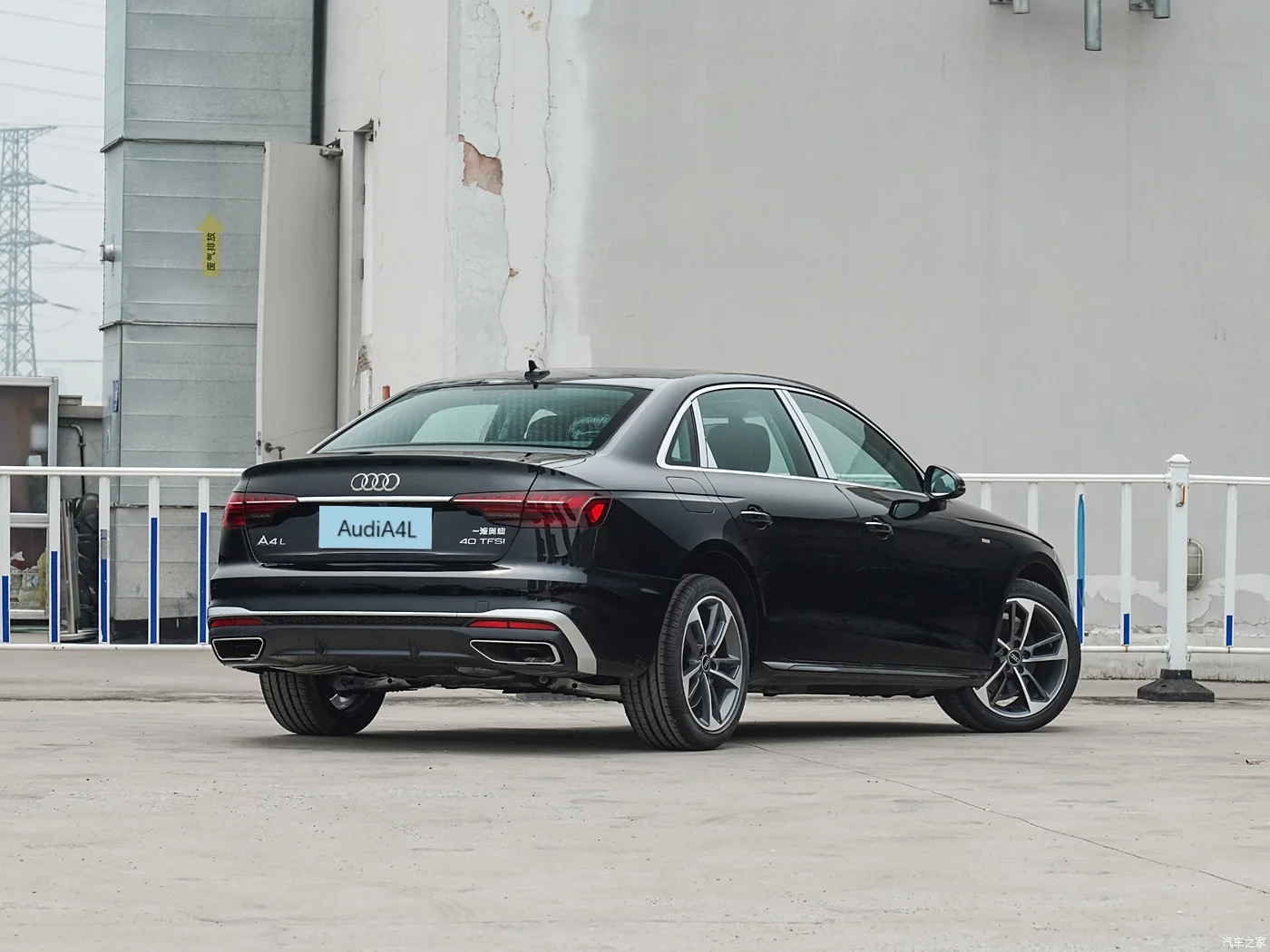 Лидер продаж 2024 Audi A4L бензин 2 0 т средний большой седан 190 ПС 4-дверный 5-местный левый привод Подержанный автомобиль для