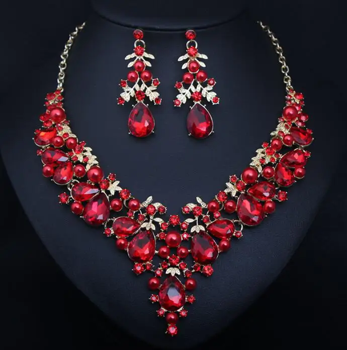 big necklace set