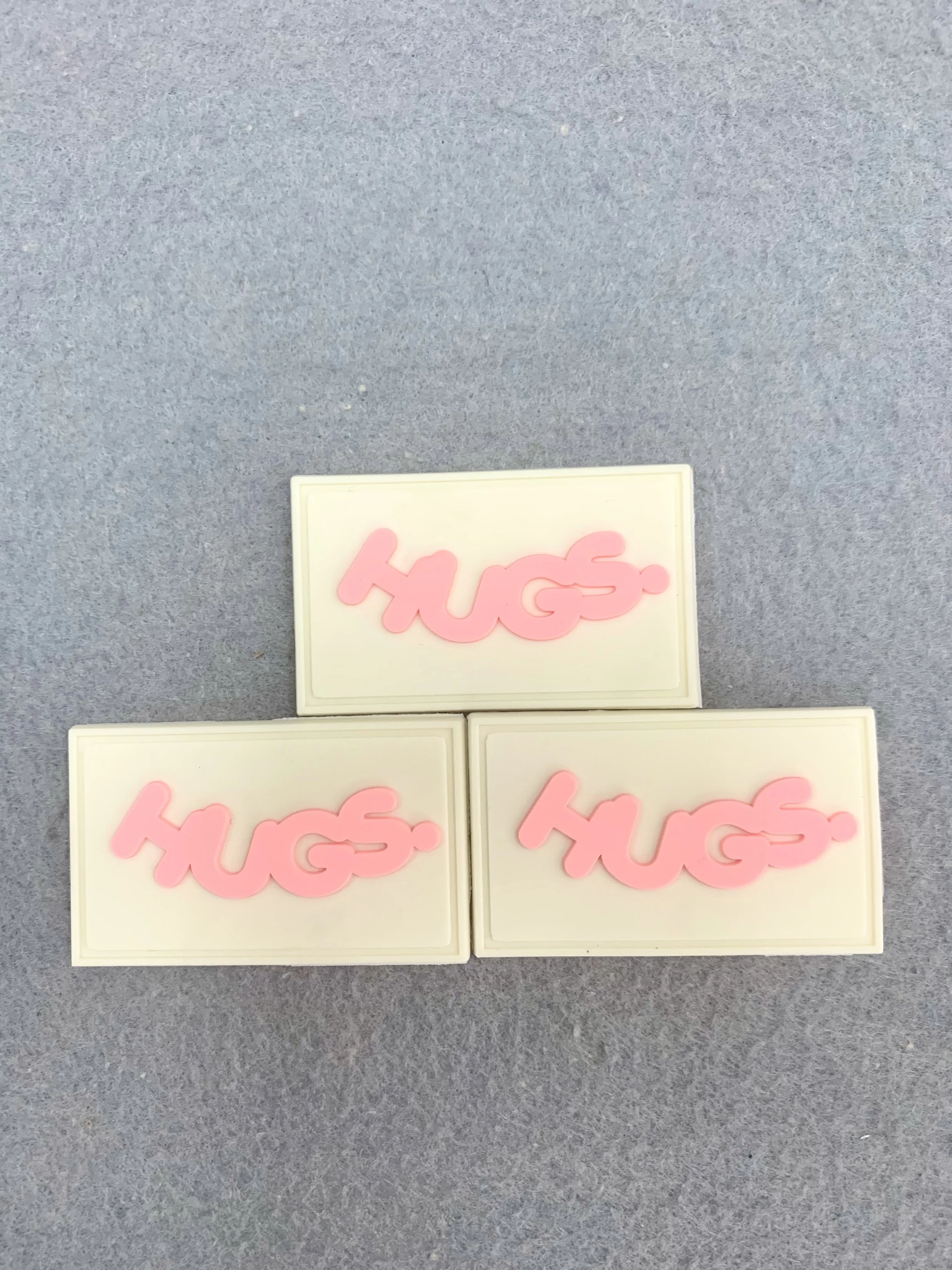 Eco-friendly Customized Logo Silicone PVC 3D Soft Rubber Patches for Clothing Bag