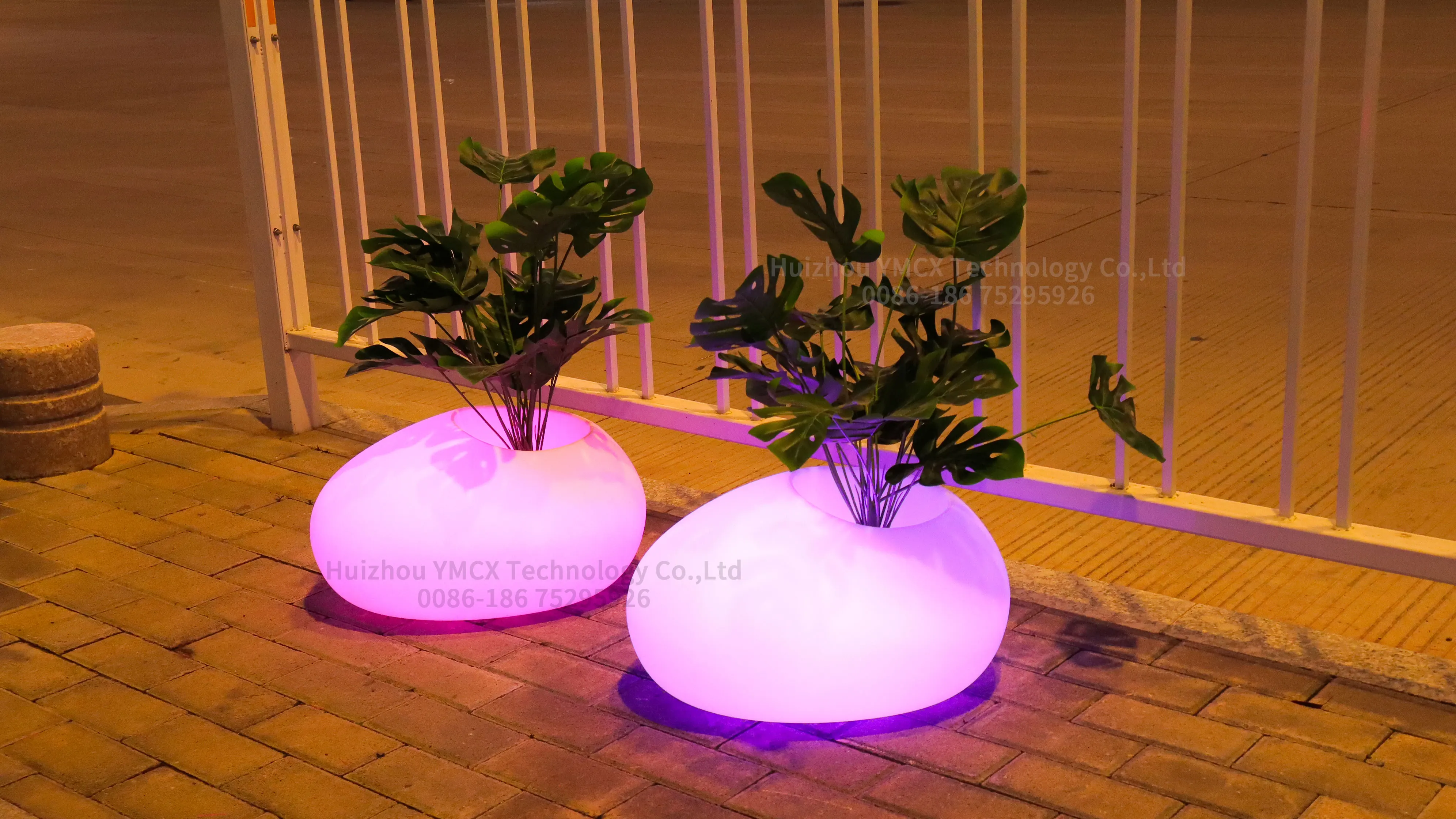 Led Flower Pot Plastic Outdoor Illuminated Planter