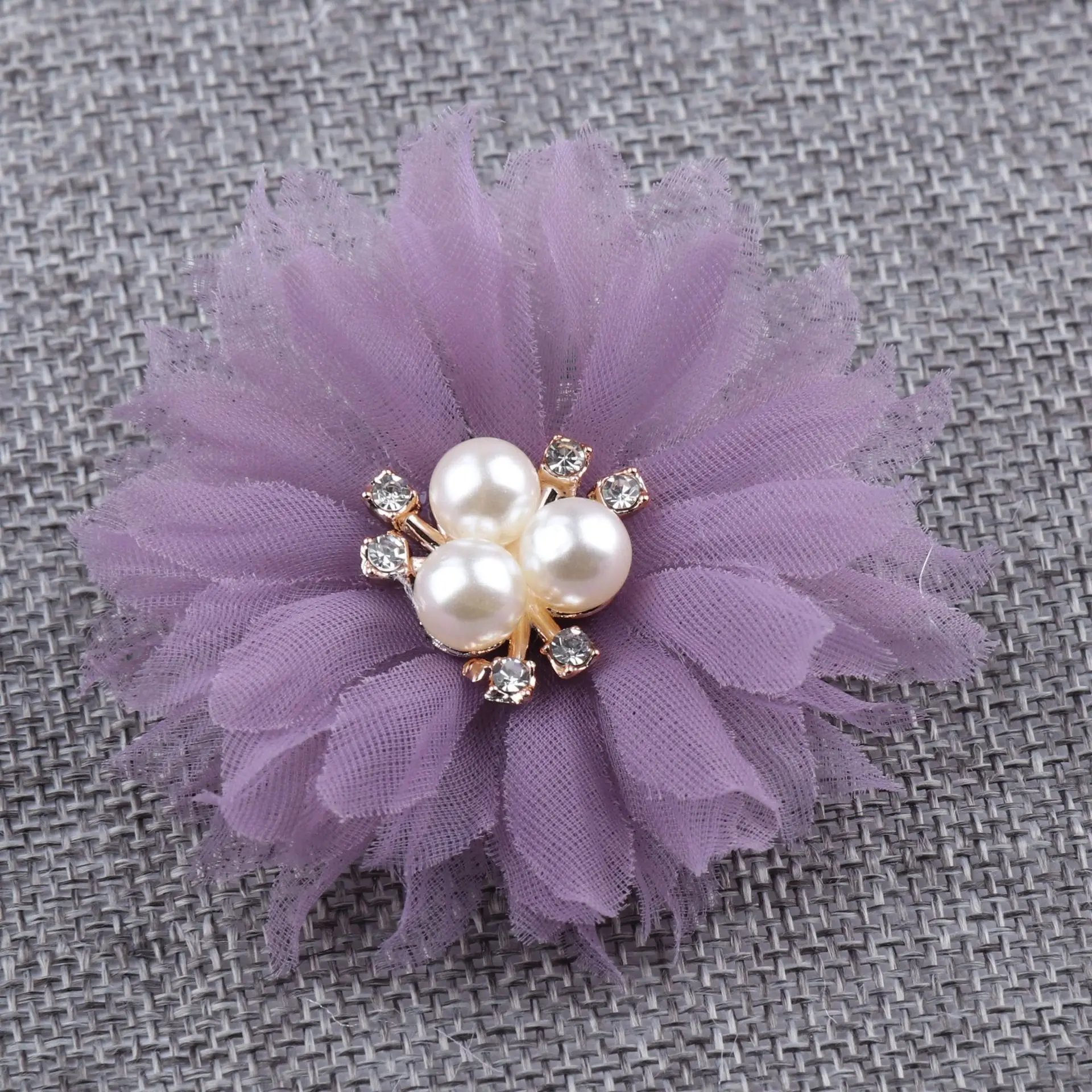 2024 6.5cm Fashion Ruffled Metallic Fabric Flowers With Pearls For Hair Clip Lovely Flora Flower For Shoes Apparel Headwear