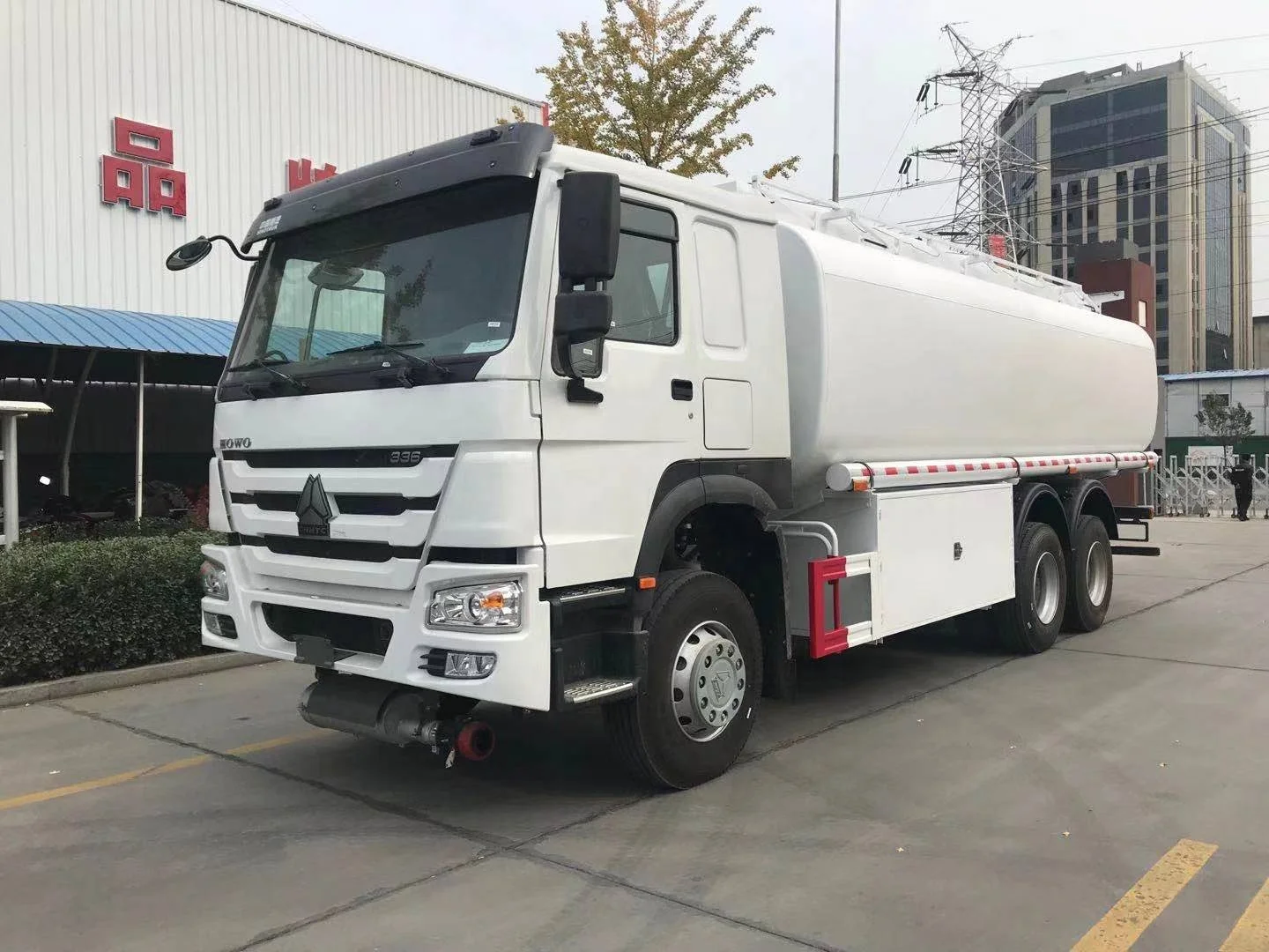  HOWO 10 Wheeler 20000 литров новый топливный