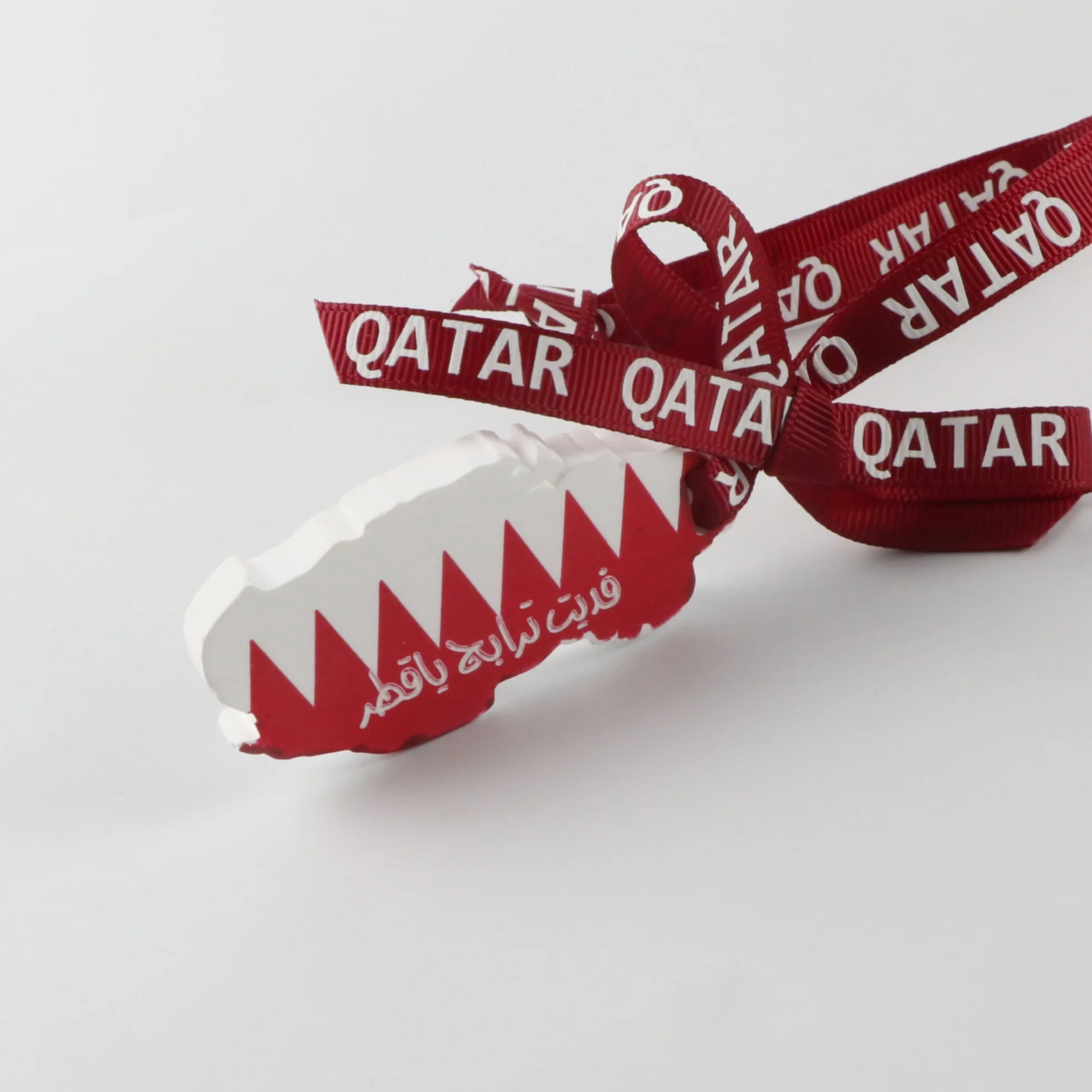 OEM Qatar Map Ceramic Aroma car decoration hanging stone Air freshener Essential oil diffuser Aromatic diffuser stone