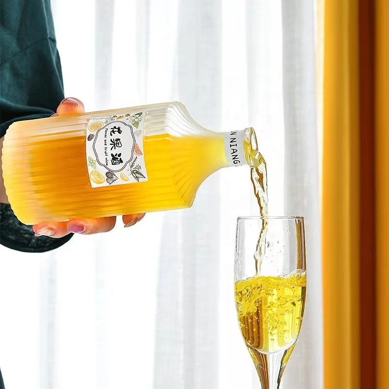 250 ml 500 ml Brandy Liquor Glass Bottle Wine Clear Frosted With Cork Wooden Lid