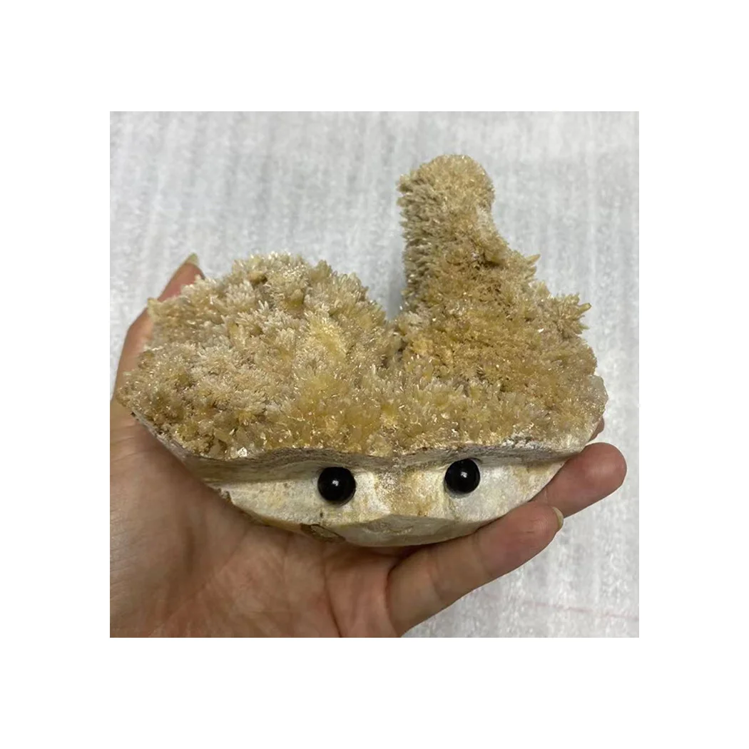 Wholesale  Raw Crystal Natural Animal Carvings White Clear Quartz Crystal Cluster Hedgehog Craft for Decoration