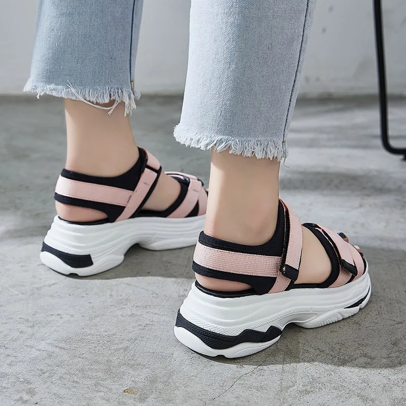 Сандалии женские на толстой подошве, пляжная обувь с открытым носком, модные босоножки, лето