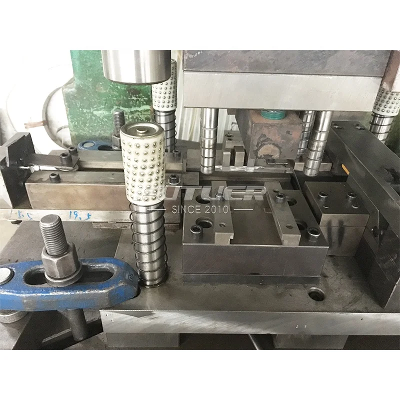 Flag welding hinge machine production line and flag welding hinge equipment automatic mold
