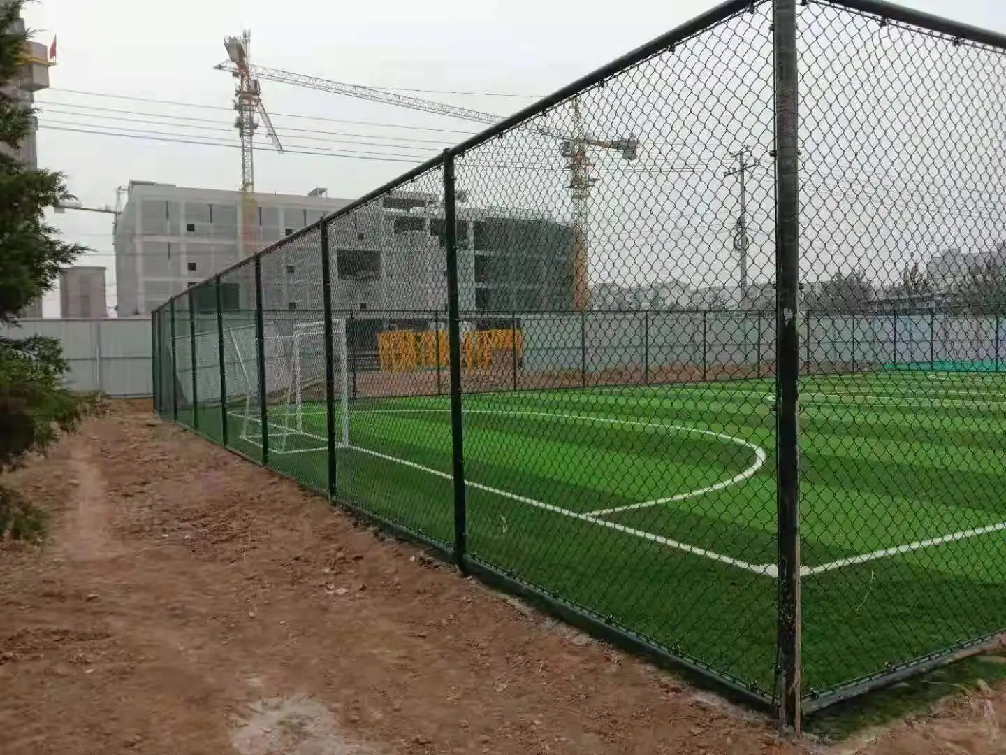 2022 New Arrival Adapt To Various Sites  Privacy Steel Wire Fence Netting