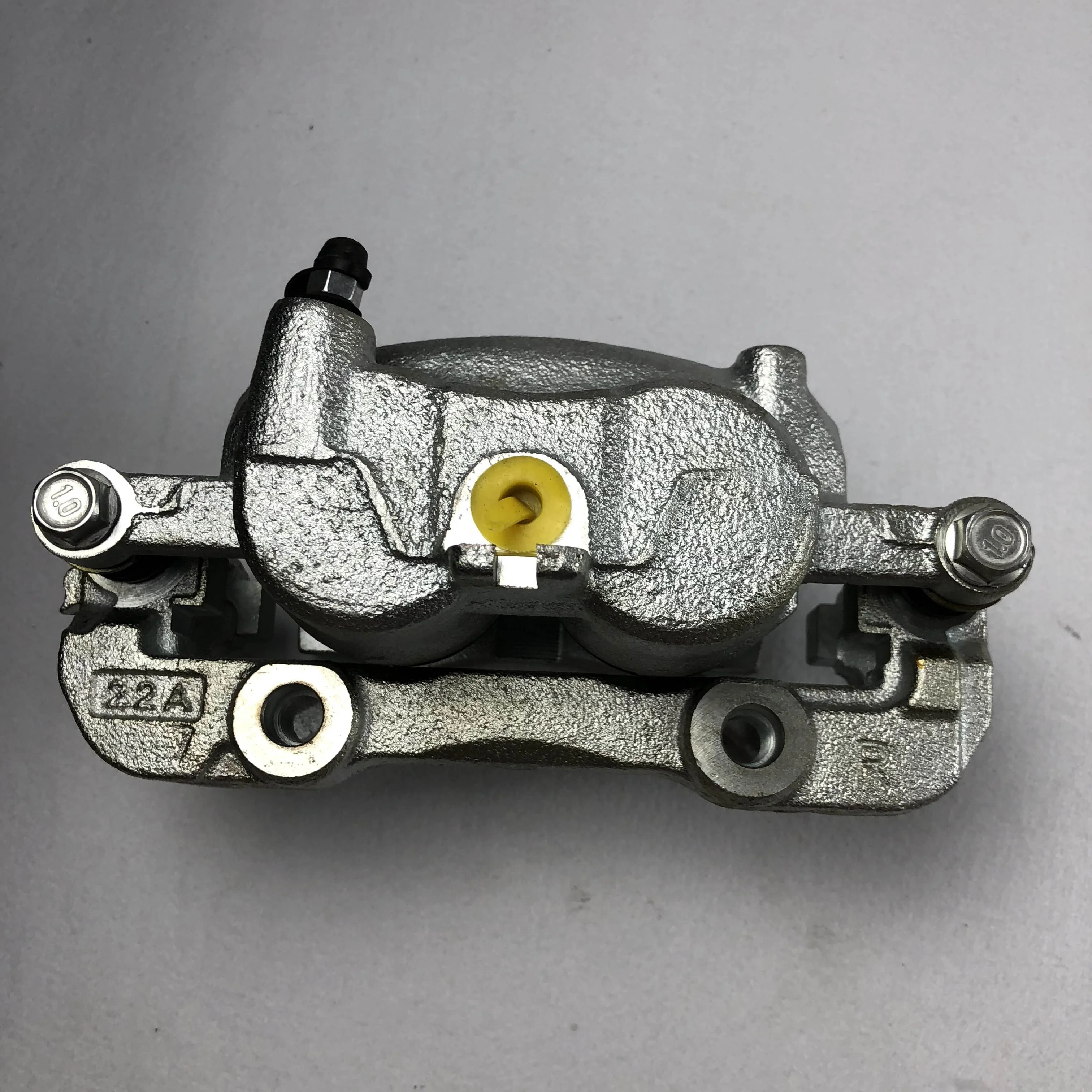 Передний правый Тормозной суппорт 41001-10G02 для NISSAN
