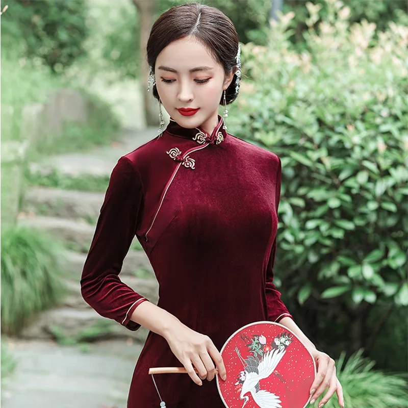 Новое бархатное платье Cheongsam со средним рукавом однотонное приталенное Модное Длинное темпераментное оптом