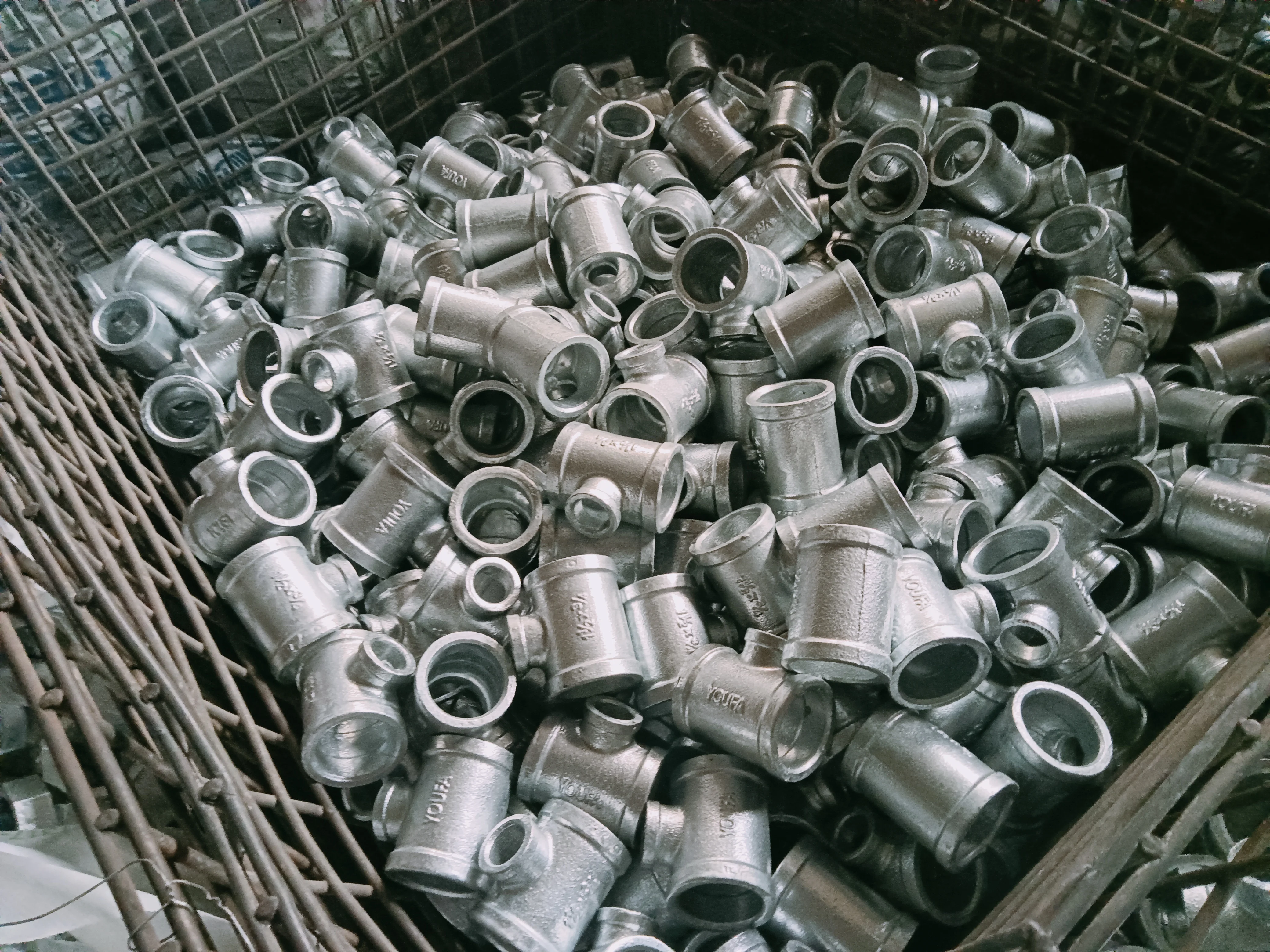 2 1/2 inch coupling  galvanized malleable  Iron  pipe fitting