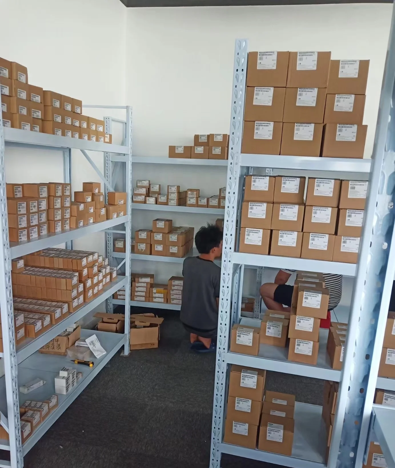 100% original One Year Warranty SIMATIC S7-1200 SM 1226 F-DI 16x24 VDC PLC 6ES7231-4HF32-0XB0