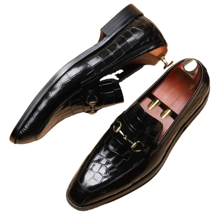 Мужские однотонные туфли, Новинка весна-осень 2021, металлическая декоративная мужская обувь, низкий каблук, деловые однотонные туфли, Прямая поставка