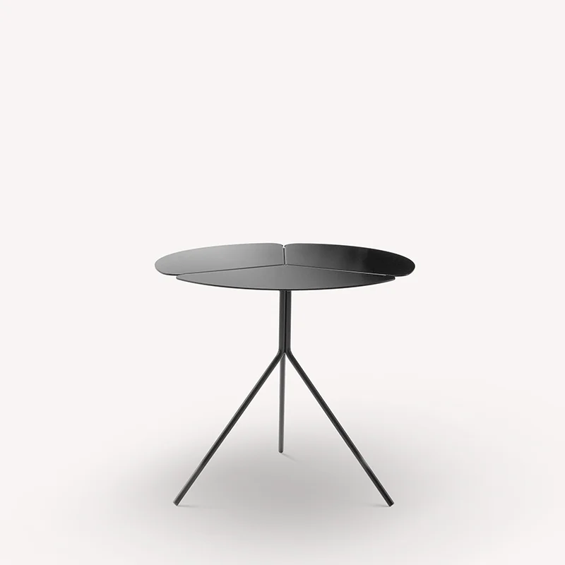 Folia table Danish designer table clover metal combination edge several household petal coffee tables