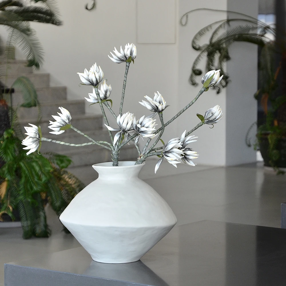 Modern decorative indoor ceramic vases white for home decor ceramic modern