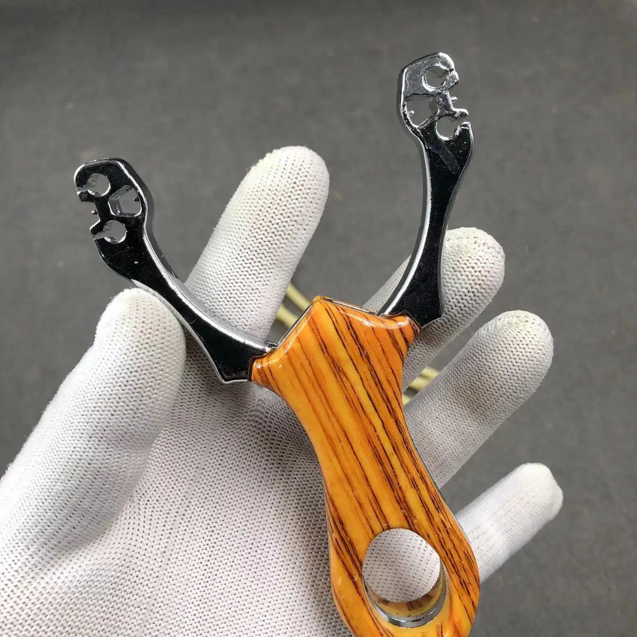 Camouflage Bow Un-Hurtable Outdoor Game Playing Tool Professional Slingshot Sling Shot Aluminium Alloy Slingshot