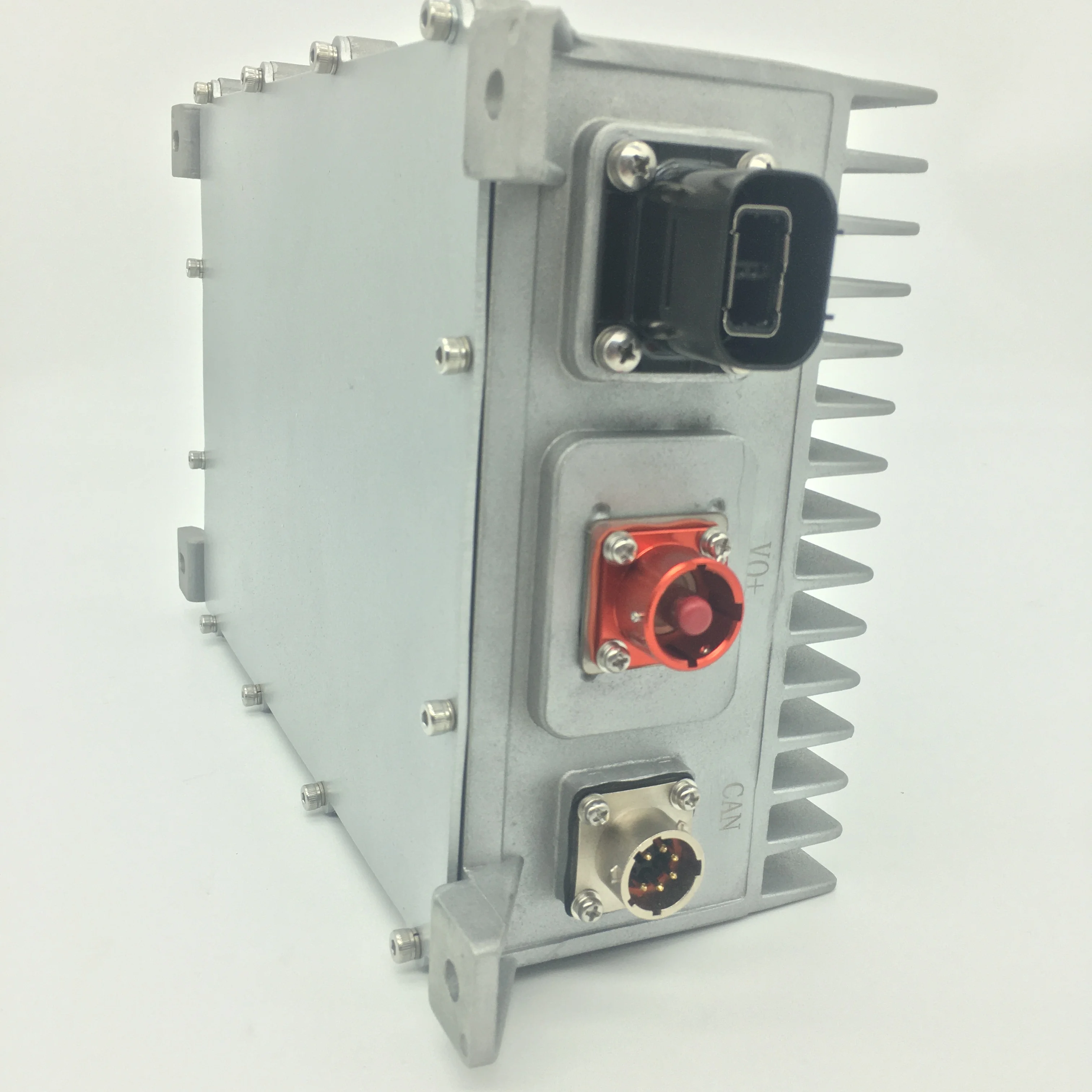 Electric vehicle fan-cooled wide input voltage range 200V to 750V electric car charger 3000W 28V output DC-DC converter