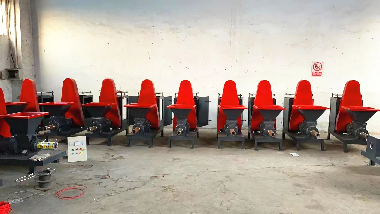 Peanut shell Rice husk sawdust charcoal making machine coconut wood briquette forming press machine Plant
