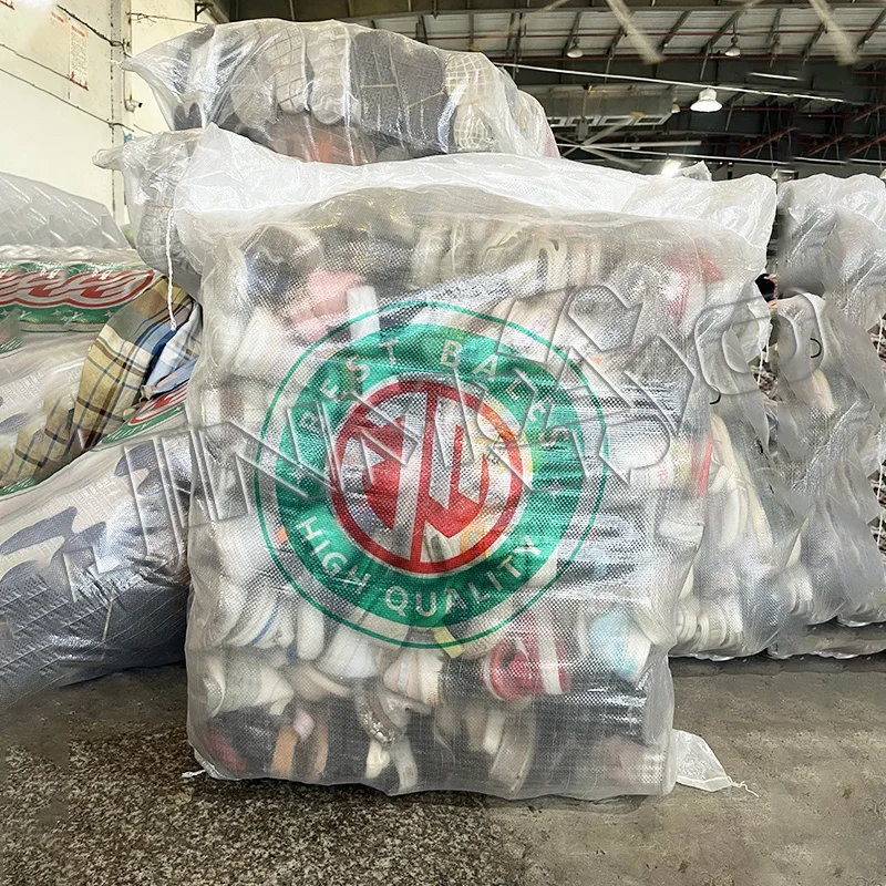 Hot Sale in Vietnam Round Toe Soft Sole Platform Flat Woman Sandals Stretch Fabric for Summer Mixed Bale of Used Shoes