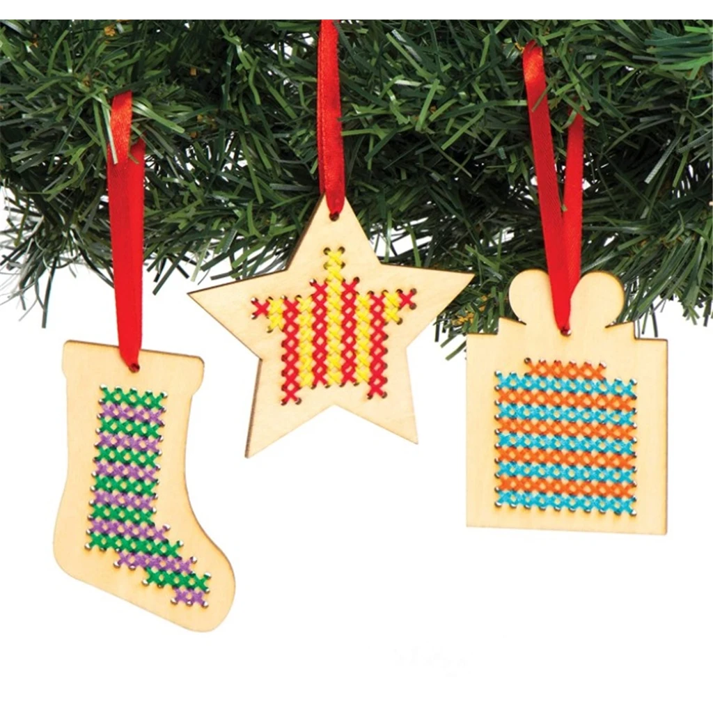 A Manufacturer Wholesale Christmas Wooden Decoration Cross Stitch Kits handicraft gifts