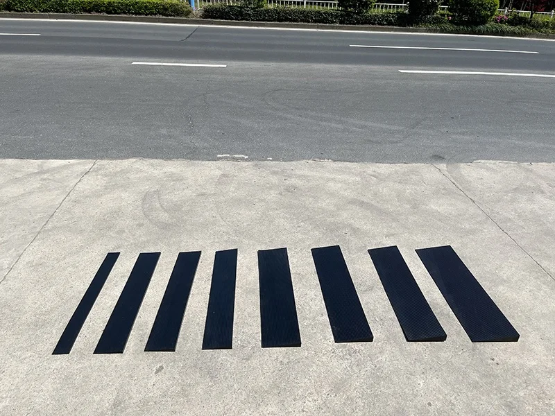 40mm Hot Selling Garage Threshold Fixed Transport Car Road Driveway Black Rubber Curb Kerb Ramp